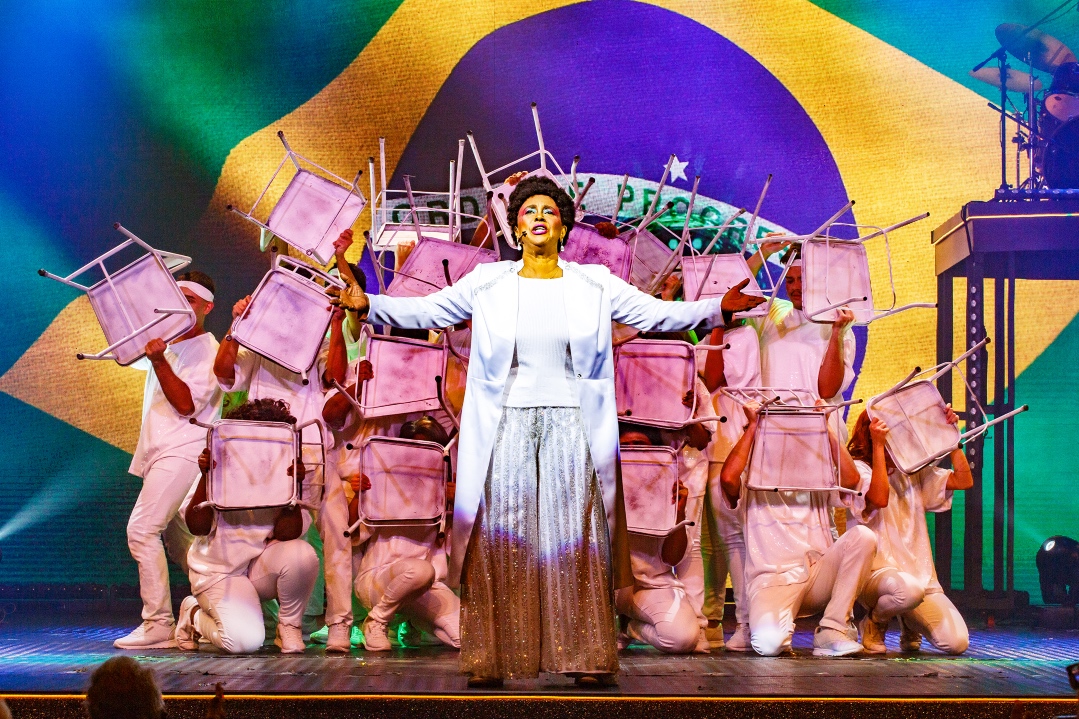 Sandrá Sá estrela musical “80. A Década do Vale Tudo”